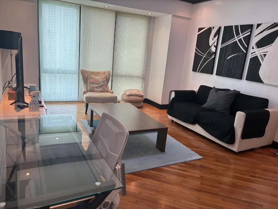 Amorsolo Square · East Tower – Innenansicht