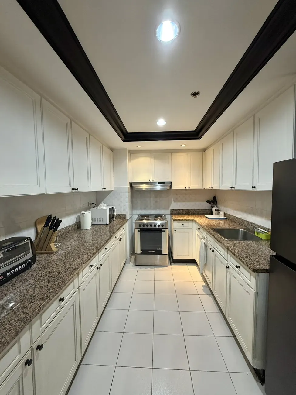 Amorsolo Square · East Tower – 5