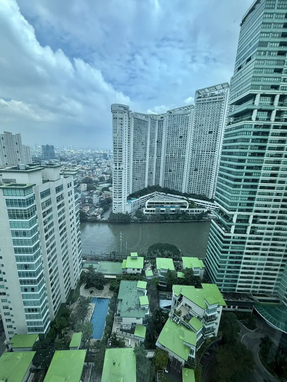 Amorsolo Square · East Tower – 7